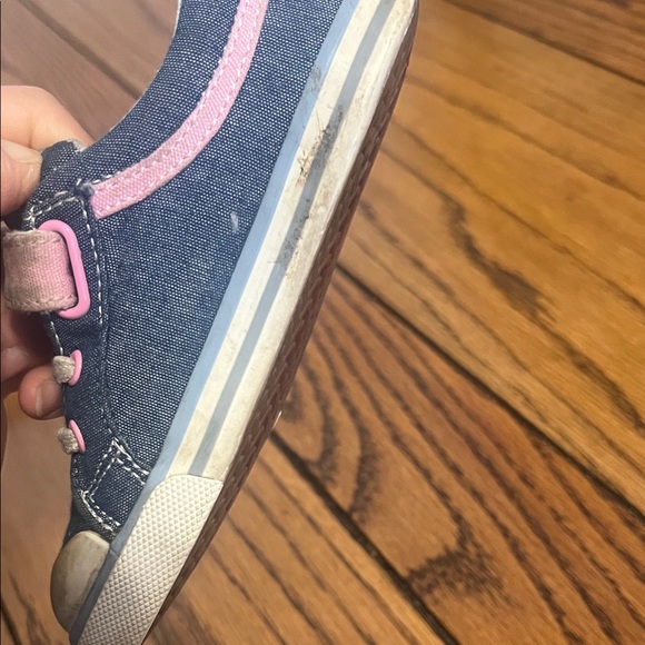 See Kai Run Girl’s Denim Sneakers with Pink Accents - Picture 5 of 17